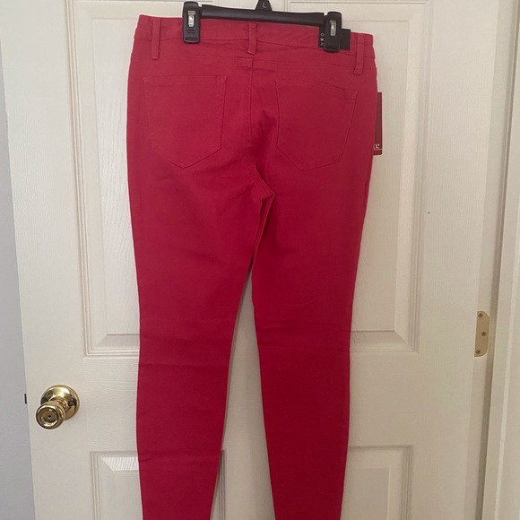 Nine West woman’s pink skinny jeans - Picture 3 of 3